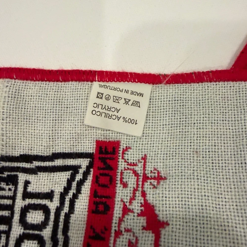 Liverpool FC You'll Never Walk Alone Supporter Scarf Red White Knit Soccer Fan